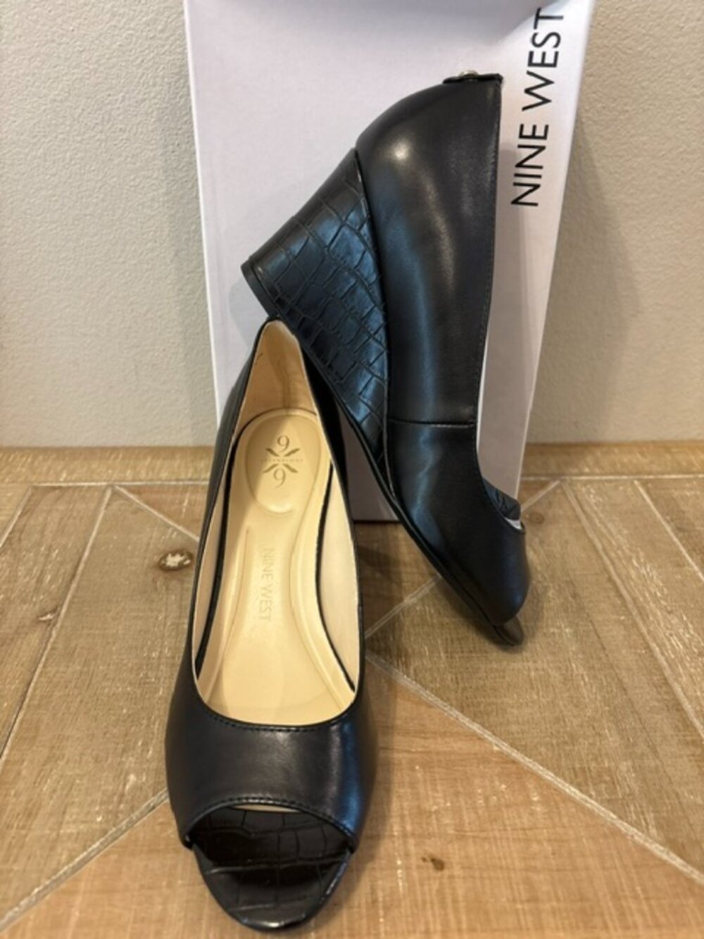 NEW Nine West Cape9x9 Black Wedge Sandals Women Size 8